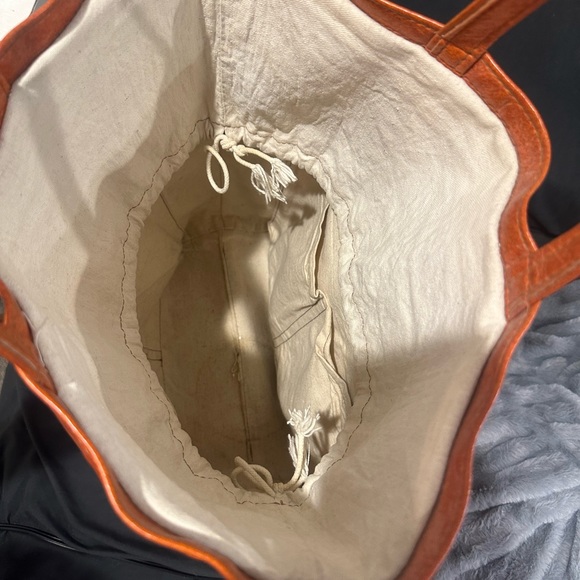 Orange leather bag - Picture 3 of 8